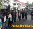 Puluhan Wartawan Malang Turun Jalan Meminta Jokowi Mencabut Remisi