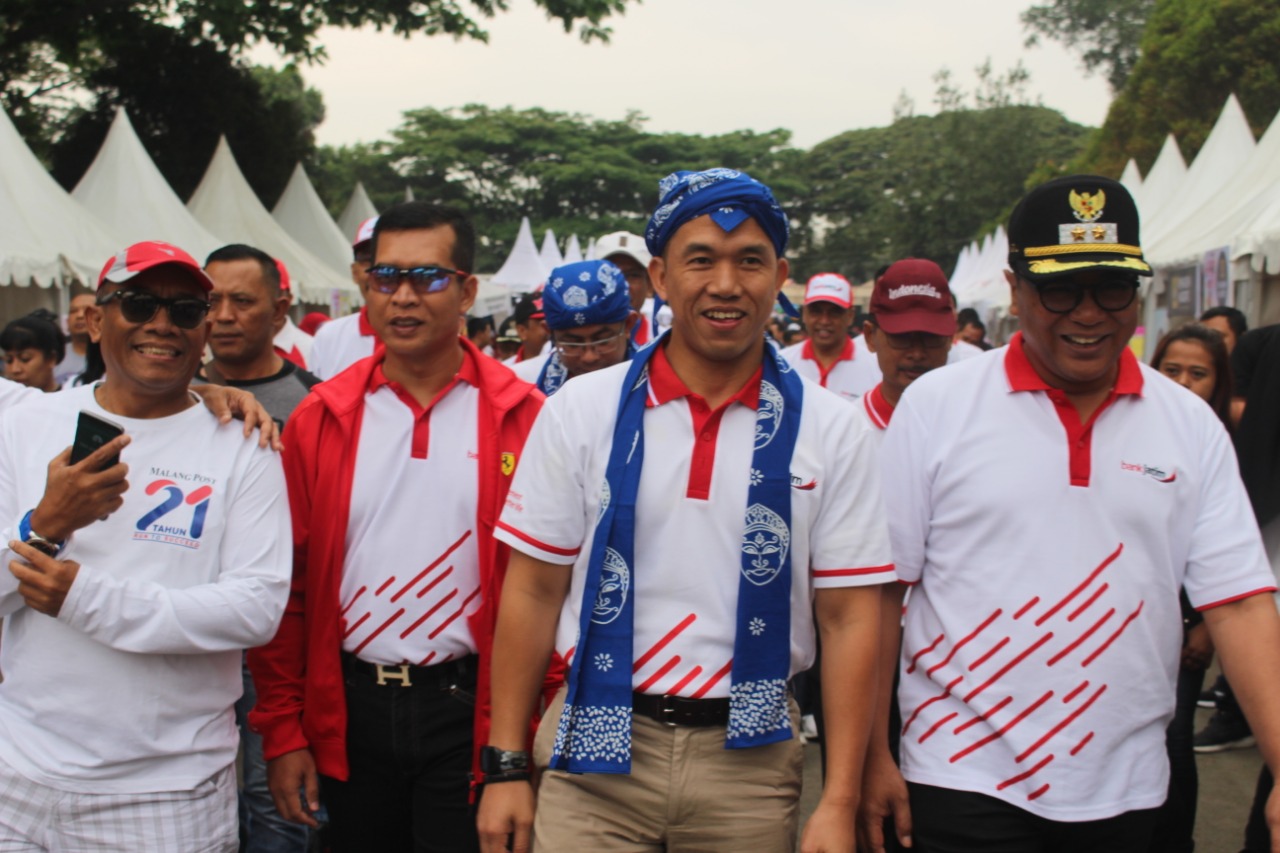 Dandim 0833 Kota Malang Hadiri Kegiatan Jalan Sehat Bank Jatim 2019
