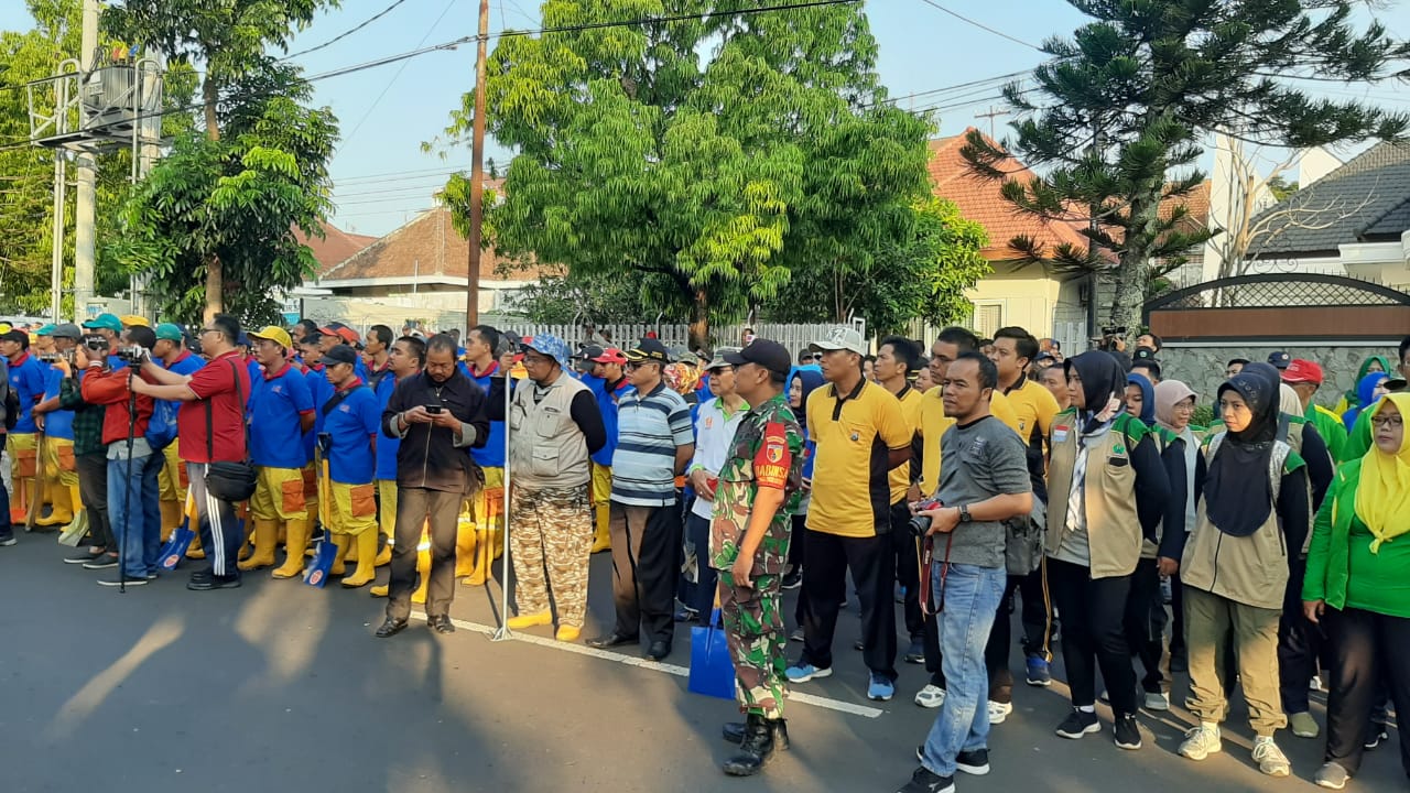 Kota Malang Laksanakan Gerakan Angkat Sampah dan Sedimen