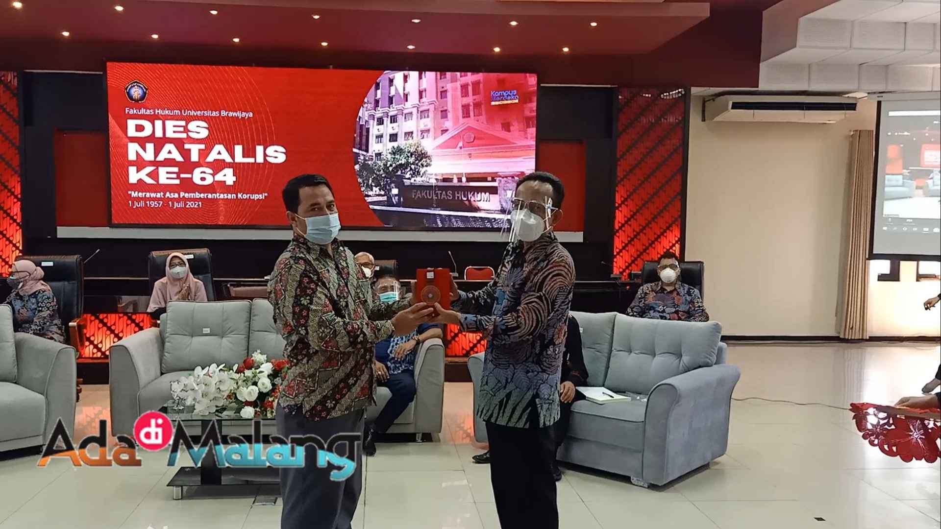 Dies Natalis ke 64, FH UB Beri Penghargaan Penyelidik KPK Tak Lolos TWK