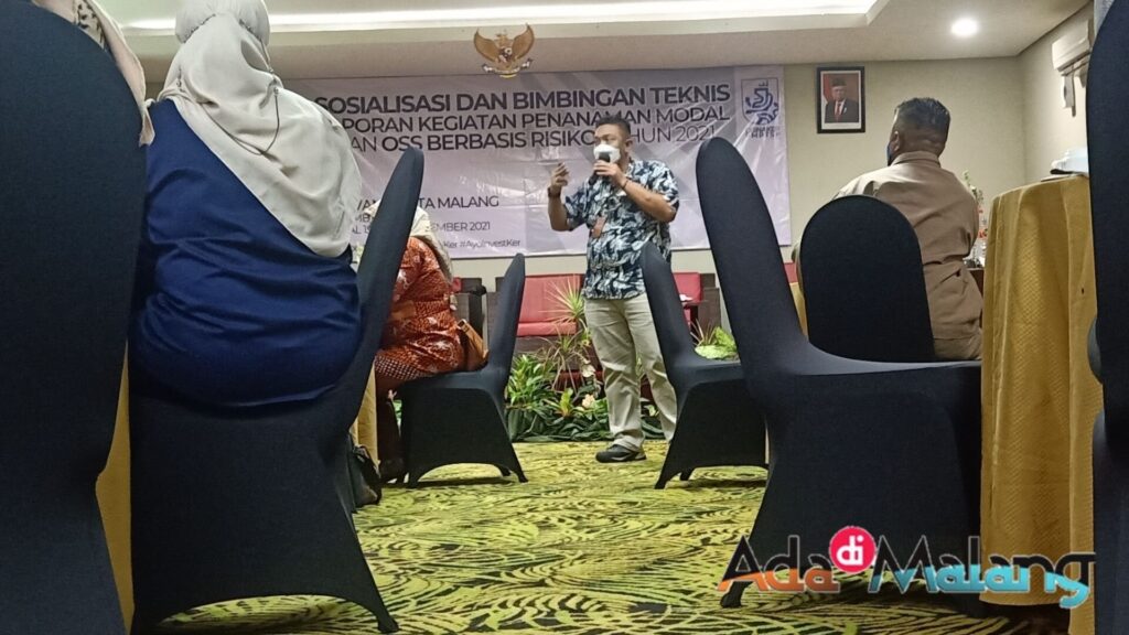 Kabid P4 BPJS Kesehatan Malang, Roy Winandra Putra memberikan sosialisasi tentang kepesertaan Jaminan Sosial Kesehatan (Foto : Agus Y ~ AdaDiMalang.com)