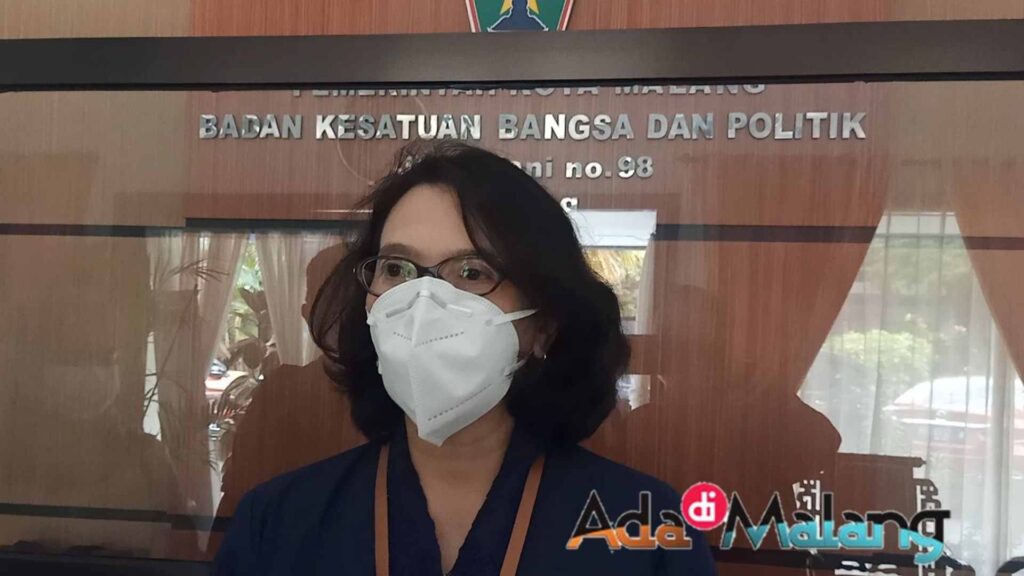Kepala Badan Kesatuan Bangsa dan Politik Kota Malang, Dra Rinawati MM (Foto : Agus Yuwono ~ AdaDiMalang.com)