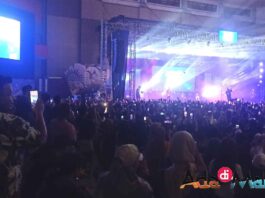 10 Lagu dinyanyikan Denny Cak Nan dalam Konser Ora Sido Satru di Kota Malang malam ini (Foto : Agus Y / AdaDiMalang.com)