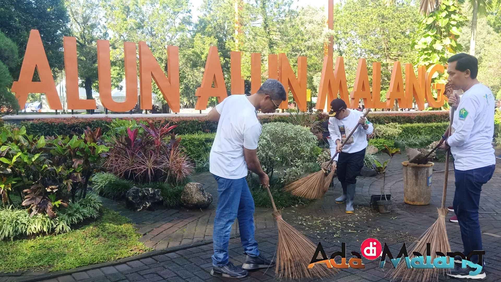 Tidak Ikut Kirab Adipura, Wali Kota Sutiaji Malah Lakukan Ini