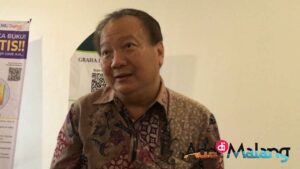 CEO Kubuku yakni Josep Edyanto saat ditemui di lokasi Creative Book fair di lantai 3 MCC (Foto : Agus Yuwono / AdaDiMalang) 