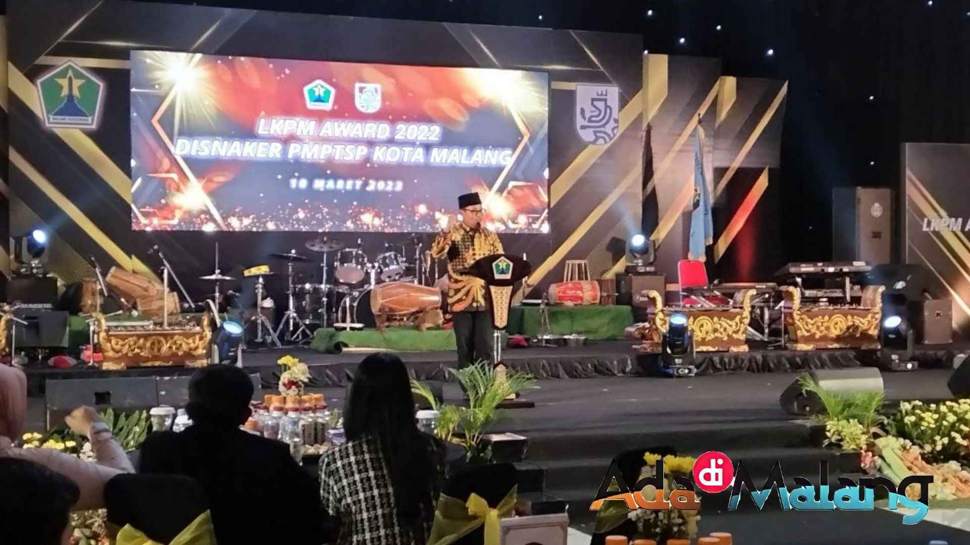 Wali Kota Malang, Drs H. Sutiaji saat memberikan sambutan dalam LKPM Award di MCC malam ini