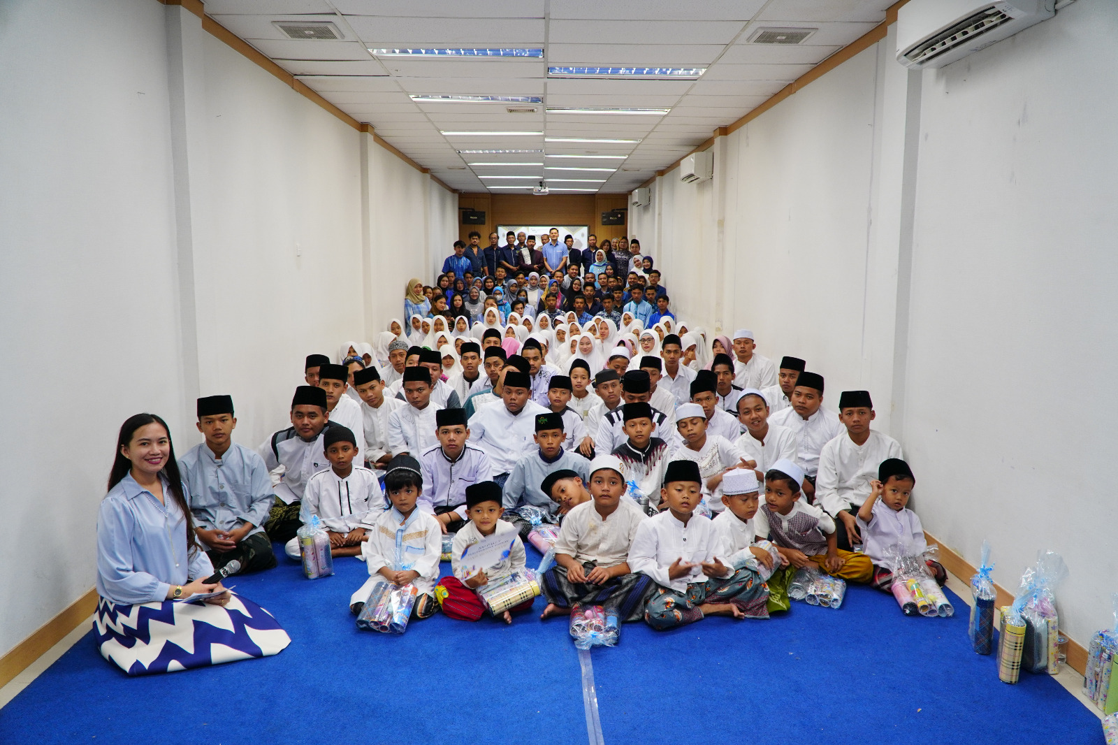 Ulang Tahun ke-14, BPF Malang Berbagi Santunan Kepada 100 Anak Panti Asuhan Al-Kaaf