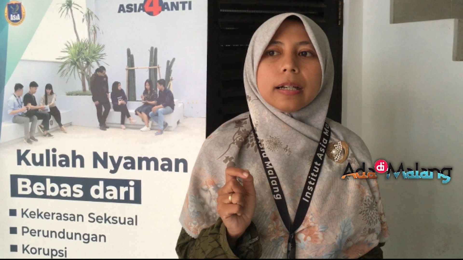 Ketua Inkubator Bisnis Institut ASIA Malang yakni Puji Subekti, SSI., M.Si saat ditemui di kampus Institut ASIA Malang