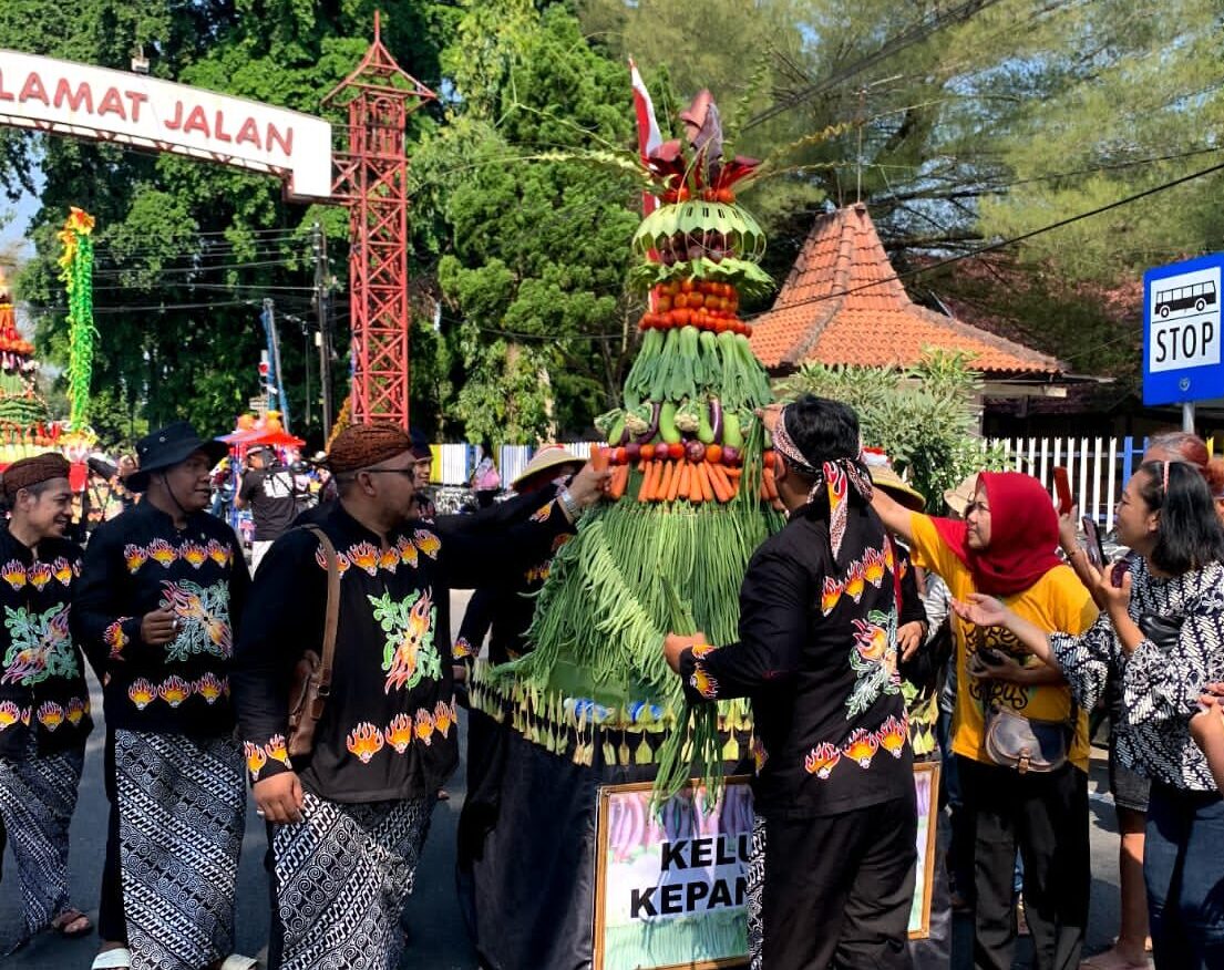 Peringati Hari Lahir Pancasila 2023, Mahasiswa KKNT 26 UPN Veteran ...