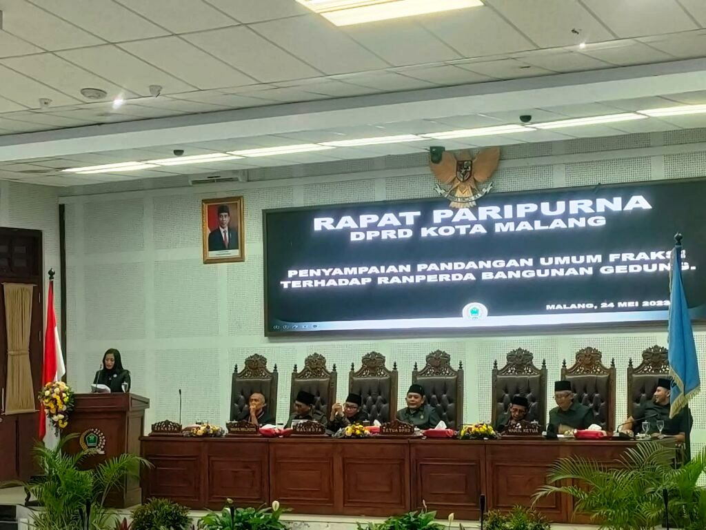 IMB Dan SLF Menjadi Sorotan Pandangan Umum Fraksi Saat Membahas Ranperda Bangunan Gedung
