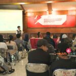 Alumni STIE Malangkuçeçwara yang telah sukses berkarir melakukan sharing kepada para calon wisudawan STIE Malangkuçeçwara sebagai bekal sebelum terjun ke dunia kerja (Foto : Agus Yuwono)