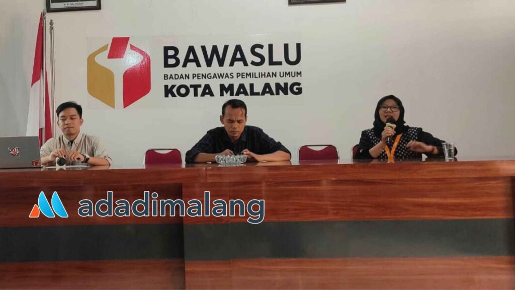 Widiya Yutanti, M.A (Hons) dari UMM saat memaparkan materinya (Foto : Agus Yuwono)