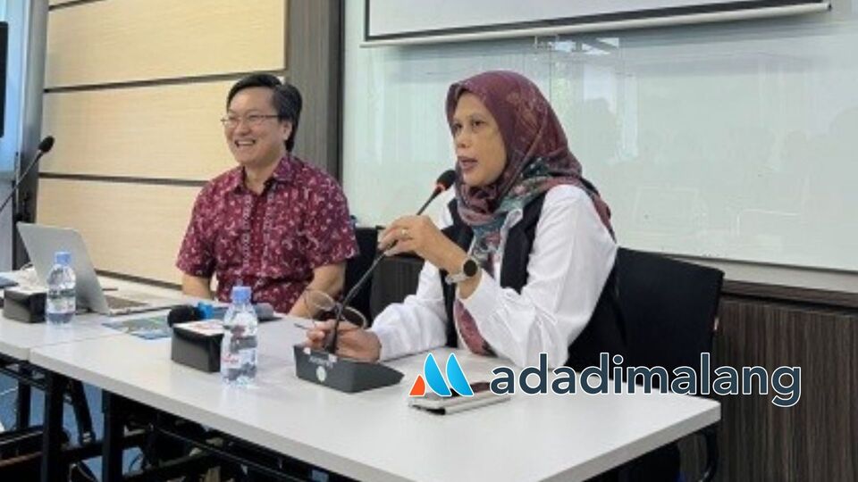 Wakil Direktur I Bidang Akademik Polinema yakni Dr. Dra. Kurnia Ekasari, M.M., Ak. CA. saat memberikan sambutan sebeum membuka kuliah tamu