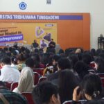 550 Lebih mahasiswa Universitas Tribhuwana Tunggadewi (UNITRI) Malang mengikuti kegiatan Inisiasi Kewirausahaan UNITRI Malang pagi tadi (Foto : Agus Yuwono)