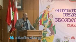 Ketua STIE Malangkuçeçwara, Dr Bunyamin, MM., Ph.D saat memberikan sambutan dalam kegiatan internasional di kampusnya (Foto : Agus Yuwono)