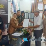 Sam HC dan Rizky Boncel saat menyerahkan dokumen dukungan melalui jalur perseorangan (Foto : Agus Yuwono)