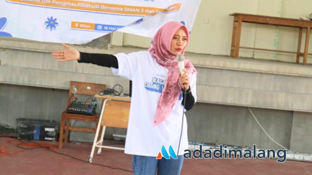 Yuyun Agus Riani, Ph.D., menjadi pemateri pertama yang memberikan materi terkait dengan Kekerasan Dalam Pacaran dan cara mengantisipasi dan menanganinya (Foto : istimewa)