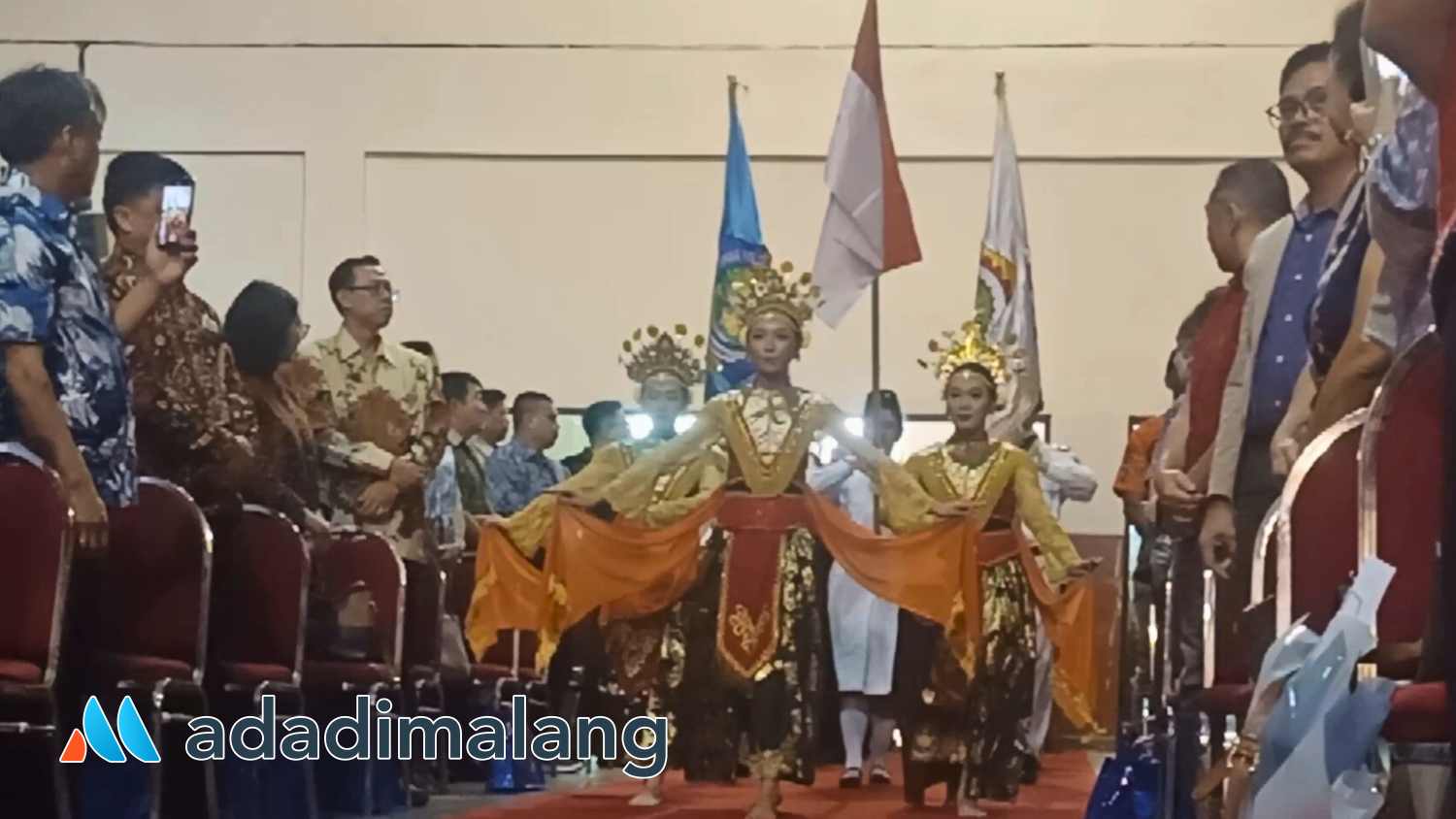 Lagu Seorang Anak Isi Upacara Kelulusan Angkatan 68 SMAK Kosayu Malang