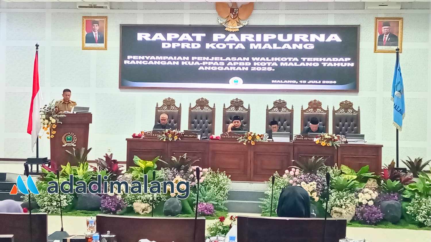 Pj Wali Kota Malang,Dr. Ir.Wahyu Hidayat, MM menyampaikan Penjelasan Wali Kota terkait Rancangan KUA-PPAS APBD Kota Malang Tahun 2024