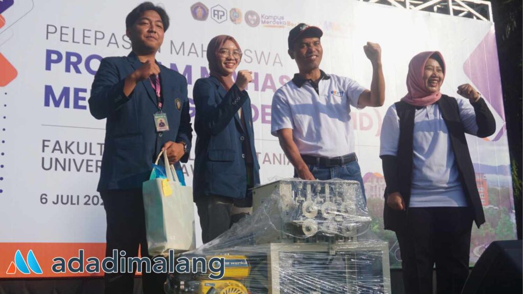 Wakil Rektor bidang Akademisi Universitas Brawijaya, Prof. Dr. Ir. Imam Santoso, MP. mengapresiasi pelaksanaan Program mahasiswa MembangunDesa (MMD) Fakultas Teknologi Pertanian UB (Foto : Agus Yuwono)