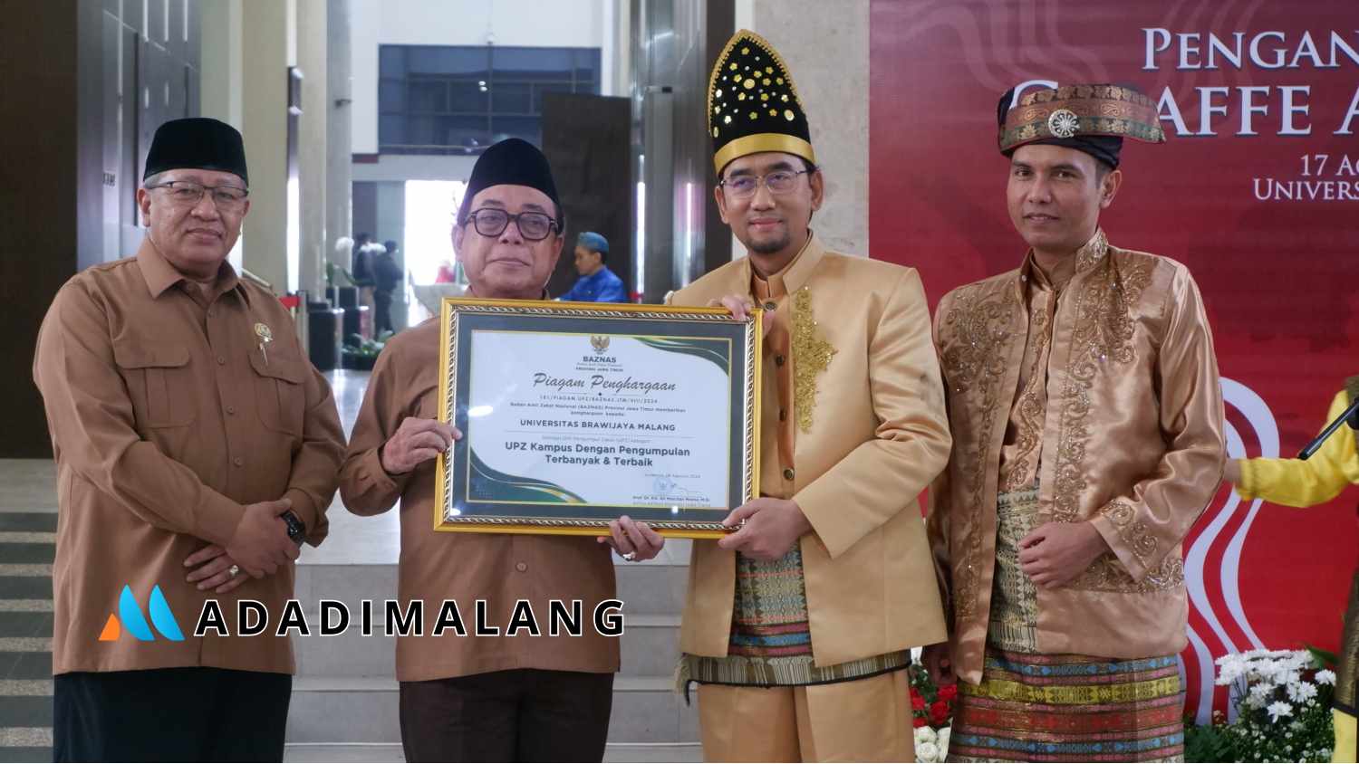 BAZIS UB Terima Penghargaan Sebagai UPZ Terbanyak Dan Terbaik Dari Seluruh Kampus Di Jawa Timur