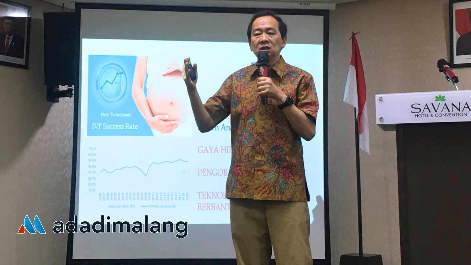 dr. Aucky Hinting, Ph.D Sip.And (K) saat menyampaikan materi terkait infertilitas pada kaum laki-laki (Foto : Agus Yuwono)