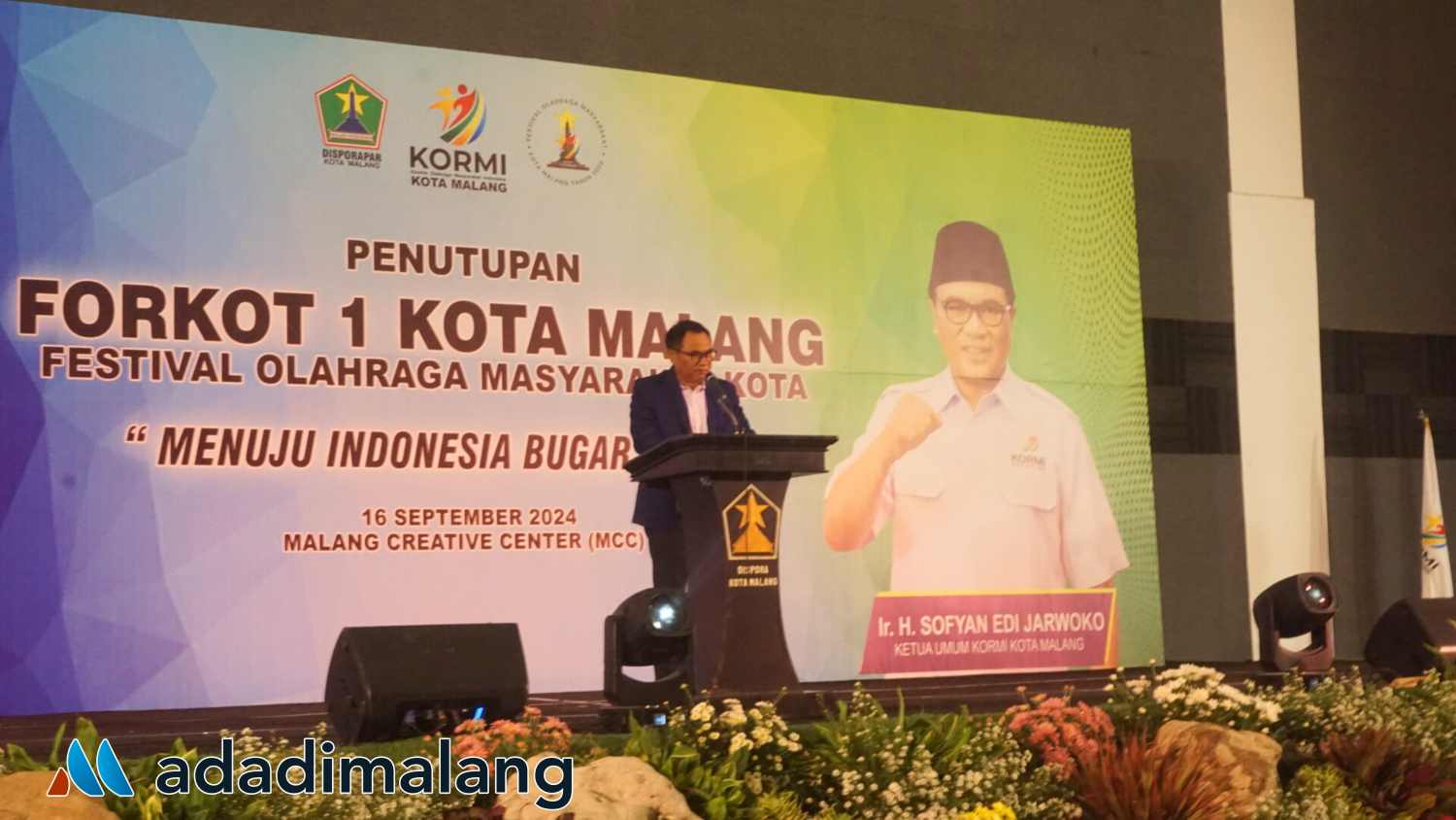 Ketua Umum KORMI Kota Malang, Ir. H.Sofyan Edi Jarwoko saat menyampaikan sambutan membuka prosesi penutupan FORKOT I Kota Malang di MCC Kota Malang (Foto : Agus Yuwono)