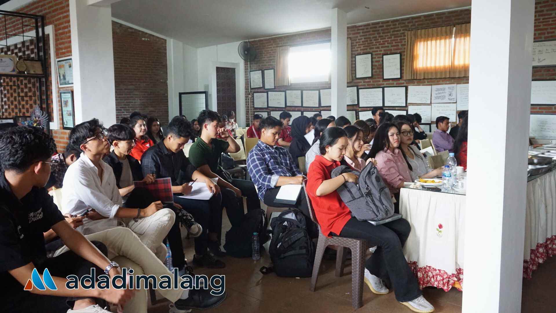 Sebanyak 70 orang lebih mengikuti PPAB yang juga berisikan pemberian materi-materi untuk para anggota baru GMNI Hukum Brawijaya (Foto : Agus Yuwono)