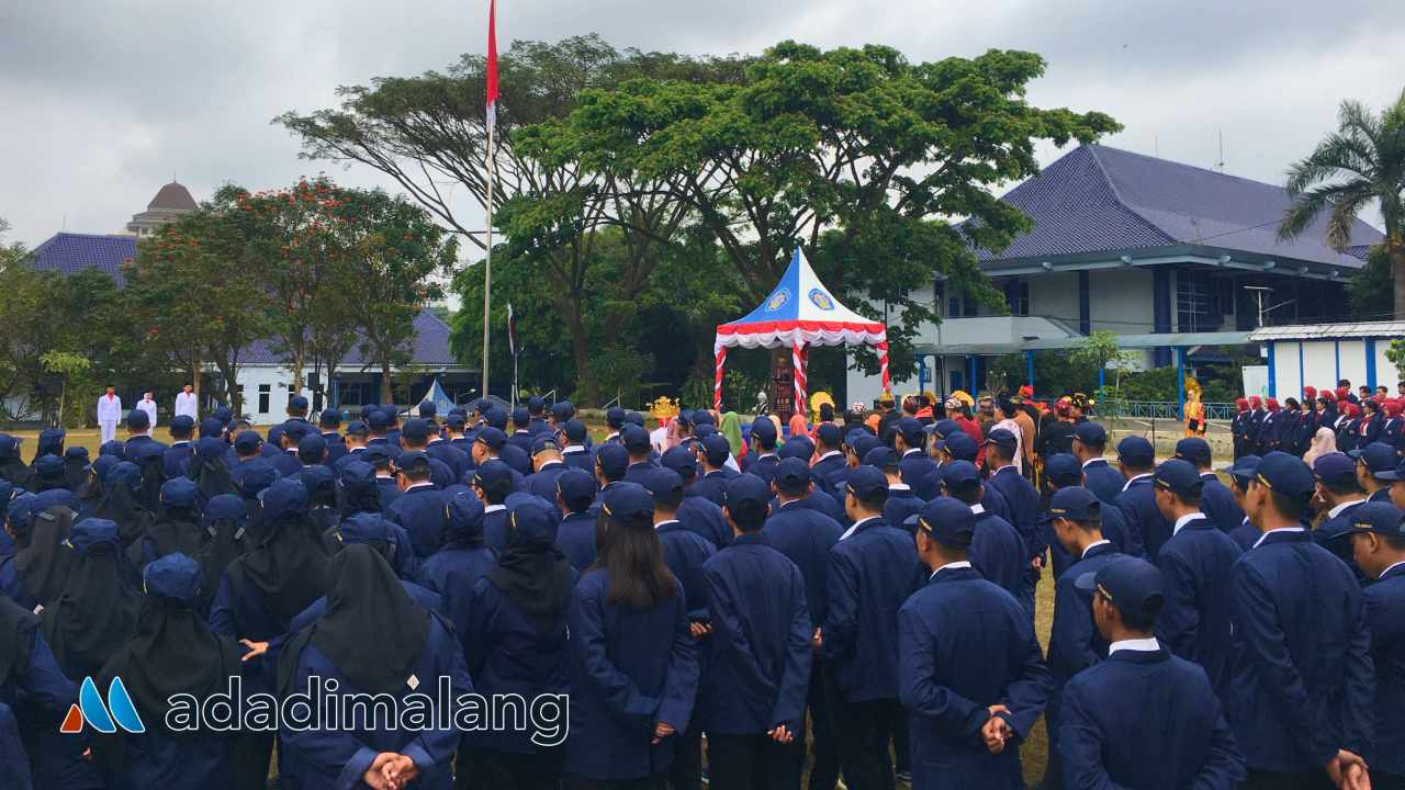 1.000 Mahasiswa Baru Politeknik Negeri Malang (POLINEMA) Mengikuti Upacara Bendera Hari Kemerdekaan Ke-79 Republik Indonesia (Foto : Agus Yuwono)