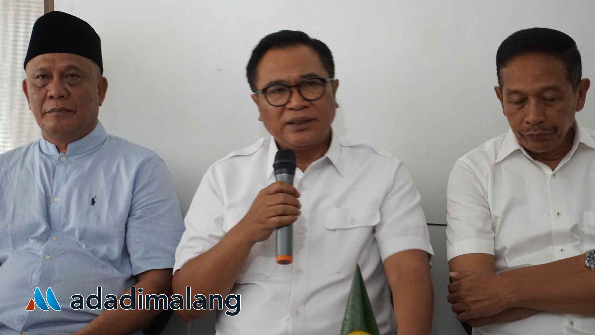 Salah satu Dewan Pembina Tim Pemenangan Paslon Wali, Ir. H. Sofyan Edi Jarwoko saat menyampaikan sambutannya (Foto : Agus Yuwono)