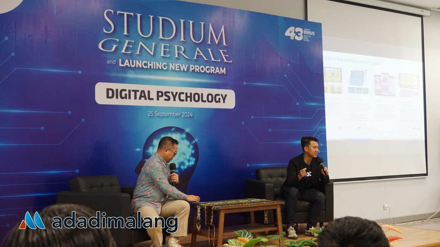 Head of Division Gamification Services Agate Junialdi Dwijaputra menjadi narasumber talkshow bertajuk 'Leveraging Technology Through People for a Connected Future' di momen peluncuran Prodi Baru Digital Psychology di kampus BINUS Malang (Foto : Agus Y)