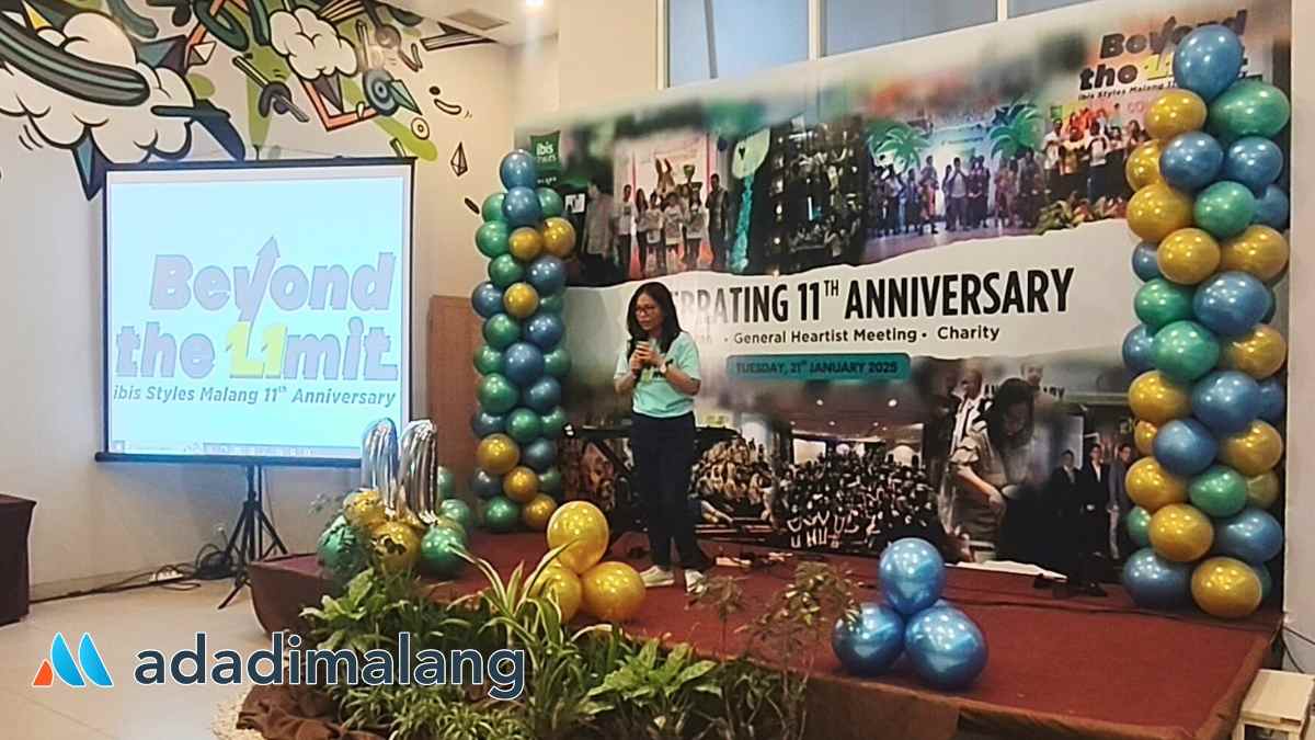General Manager Hotel Ibis Styles Malang, Ina Rianawati saat memberikan sambutan dalam perayaan HUT ke-11 Hotel Ibis Styles Malang sore tadi (Foto : Agus Yuwono)