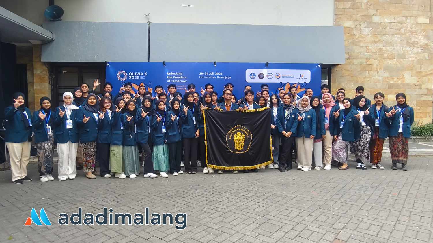 Kontingen dari Universitas Brawijaya (UB) yang lolos ke finas OLIVIA X tahun 2025 (Foto : Agus Yuwono)