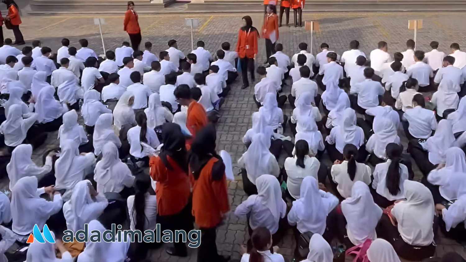 STIE Malangkuçeçwara Tanamkan Filosofi Parivartana Arthanaya pada Mahasiswa Baru