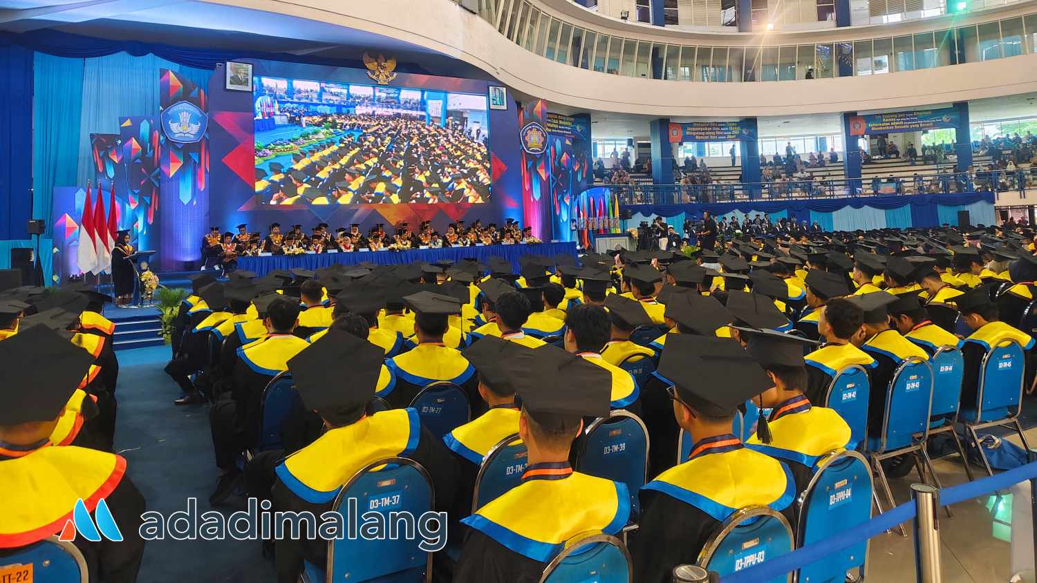 Pelaksanaan wisuda tahap 3 Politeknik Negeri Malang (Foto : Agus Yuwono)