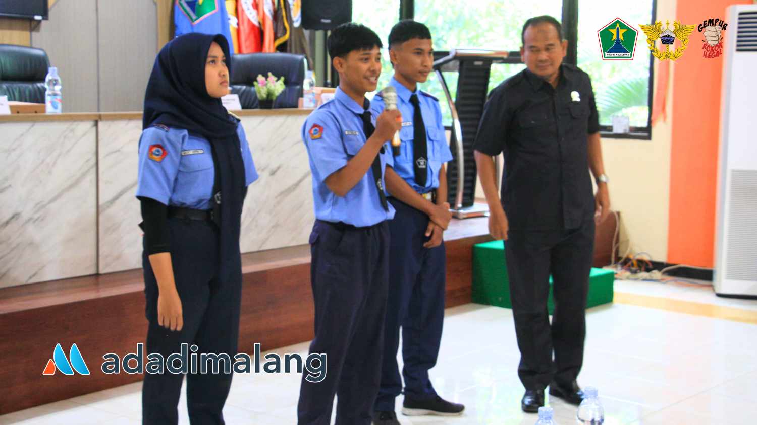 Satpol PP Masuk Sekolah, Edukasi Pelajar SMK di Malang tentang Aturan Kawasan Tanpa Rokok