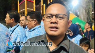 Wakil Ketua DPRD Kota Malang, Trio Agus Purwono, S,TP., saat memberikan keterangan kepada wartawan (Foto : Agus Yuwono)