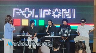 Personel Sheila on 7, Adam Subarkah saat hadir dalam konferensi pers Poliponi di Hotel Santika Malang (Foto : Agus Yuwono)