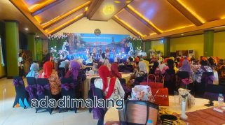 Ratusan anggota dan tamu undangan meramaikan peringatan Hari Jadi ke-10 KCBI Malang Raya di cafe AA Tlogomas (Foto : Agus Yuwono)