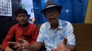 Pembina Lingkungan Tingkat Nasional asal kota Malang, ir. H. Bambang Irianto bersama ketua RT 6 RW 2 Arjosari