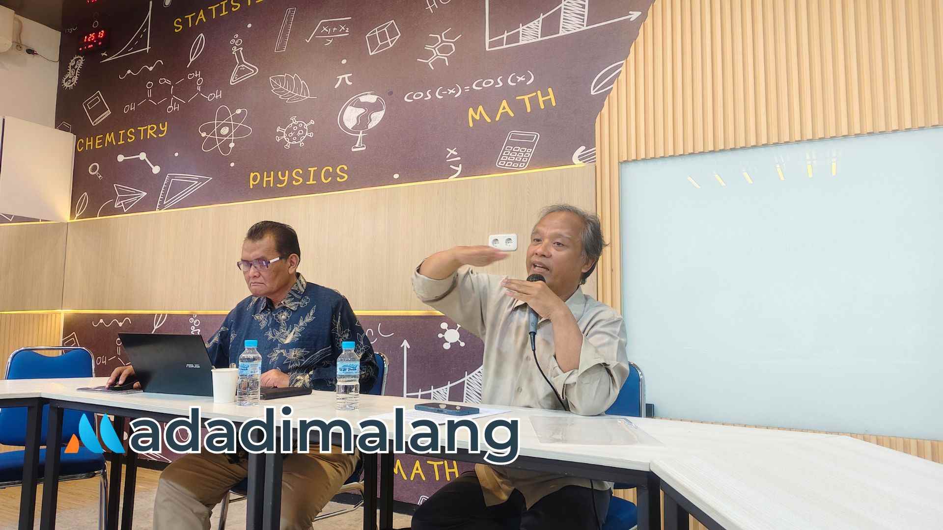 Guru Besar UB Kembangkan Material Kuantum untuk Kendalikan Warna dan Energi Laser