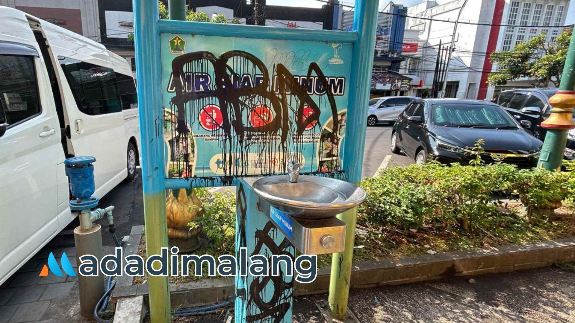Fasilitas ASM yang menjadi sasaran aksi vandalisme di kawasan Kayutangan Heritage Kota Malang (Foto : Fatma AdaDiMalang)