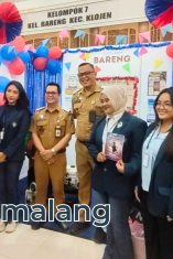 Camat Klojen bersama dengan Lurah Bareng dan Kelompok 7 Mahasiswa FTAB UB yang terjun di lokasi Kelurahan Bareng, Klojen, kota Malang (Foto : Agus Yuwono)