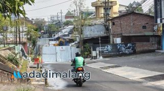 Penutupan Sementara Jembatan Sonokembang (Foto : Fatma AdaDiMalang)