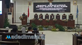 Wali Kota Malang, Wahyu Hidayat saat penyampaian Jawaban atas pandangan Umum Fraksi atas Rancangan Peraturan Daerah Kota Malang tentang Pertanggungjawaban Pelaksanaan APBD Tahun Anggaran 2025 (Foto : Fatma AdaDiMalang)
