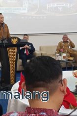 Wali Kota Malang, Dr. Ir. Wahyu Hidayat, MM., saat menjadi Keynote Speaker Dalam Temu Mitra Pariwisata Kota Malang di Kantor KNPI kota Malang pagi tadi (Foto : Fatma AdaDiMalang)