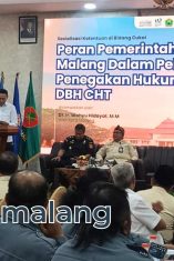 Wali Kota Malang, Dt. Ir. Wahyu Hidayat, MM., dalam kegiatan Sosialisasi Ketentuan di Bidang Cukai kepada anggota Satlinmas Kota Malang (Foto : Fatma AdaDiMalang)