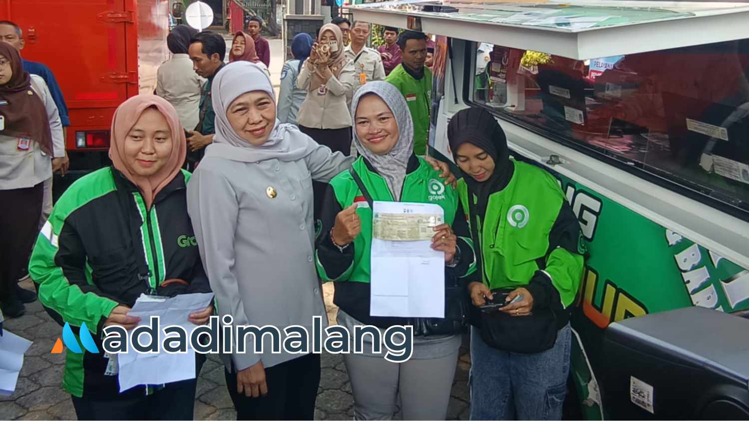 HUT RI ke-81, Pemprov Jatim Gratiskan Tunggakan dan Denda PKB Pengemudi Ojek Online