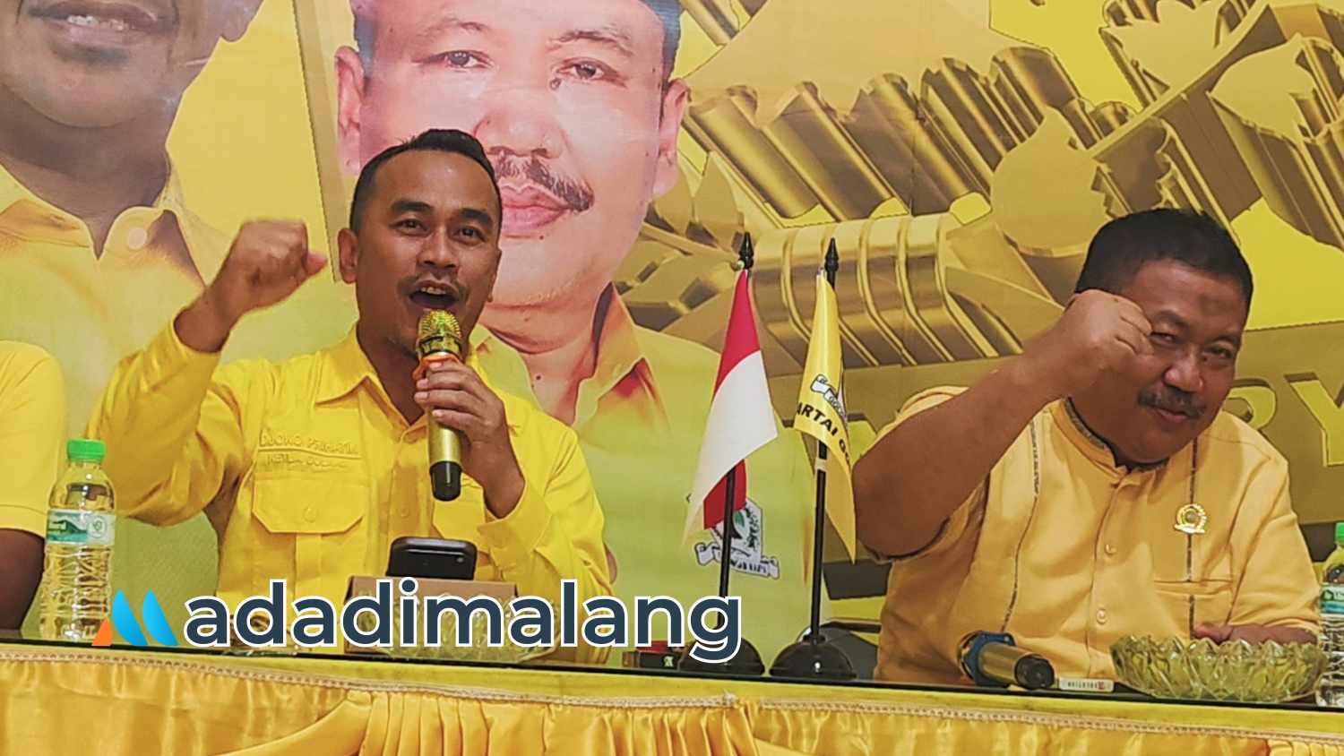 Ketua DPD Golkar Kota Malang, Djoko Prihatin saat memberikan sambutan atas kunjungan Ketua DPD Golkar Jatim siang ini (Foto : Agus Yuwono)