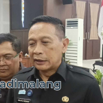 Wali Kota Malang, Dr. Ir. Wahyu Hidayat, MM., saat memberikan keterangan kepada awak media (Foto : Fatma AdaDiMalang)
